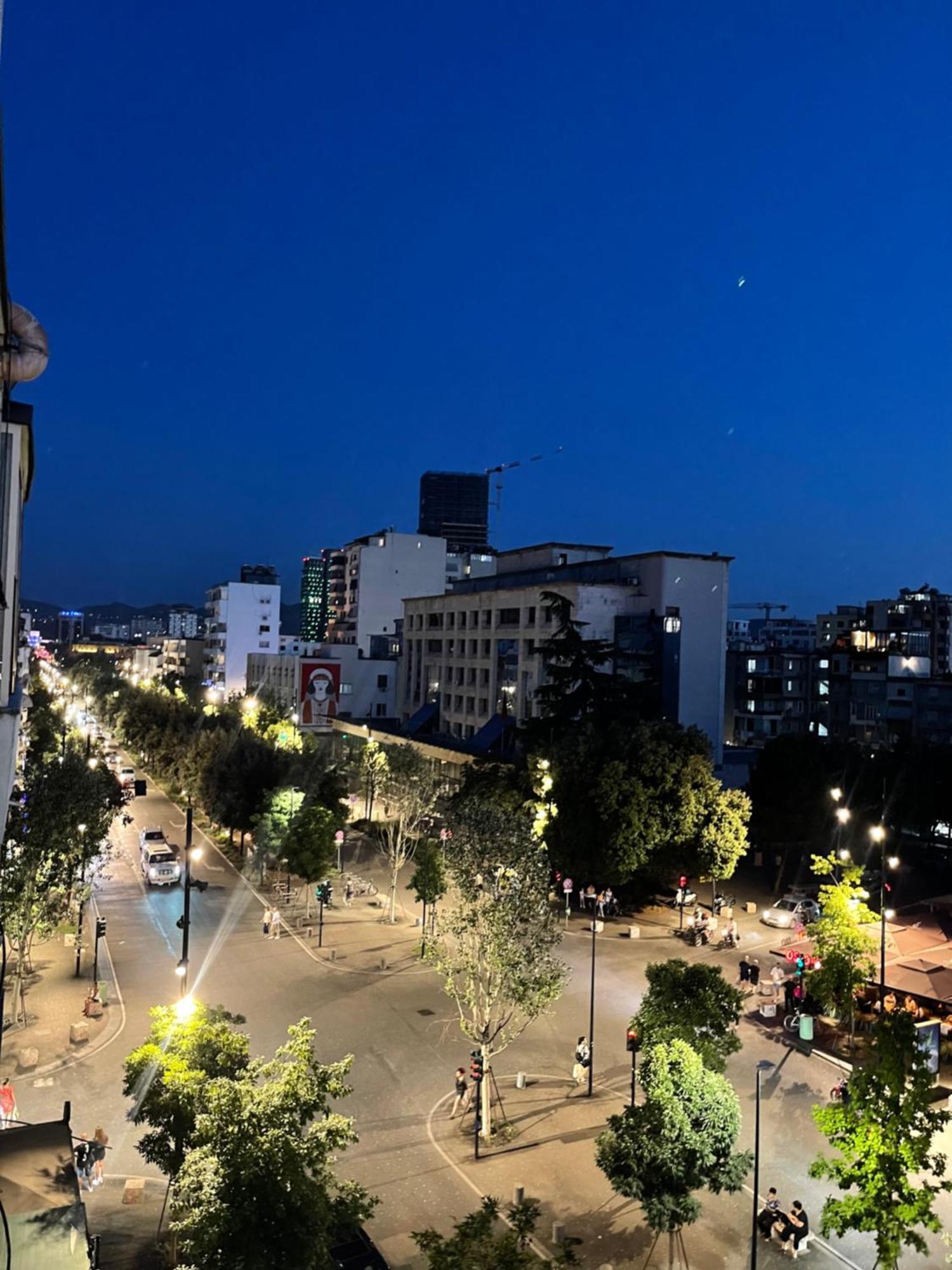 Urban City Center Тирана Екстер'єр фото